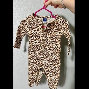 Old navy cheetah print jumpsuit 3-6m